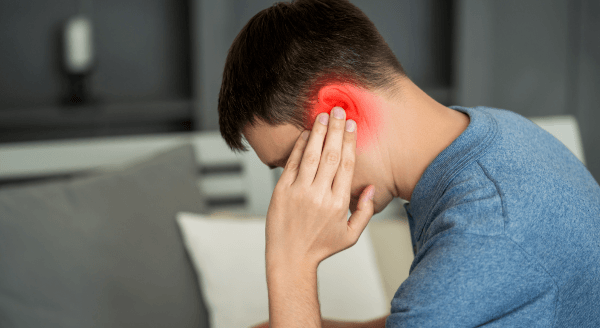 Zhurmat në Vesh (Tinnitus): Shkaqet, simptomat dhe zgjidhjet më të mira