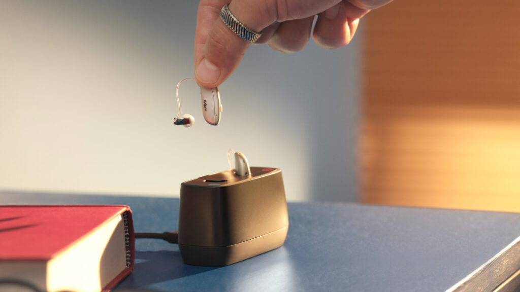 aparate dëgjimi me karikim